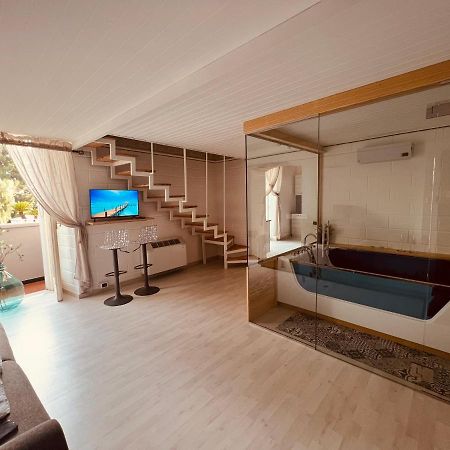 Gilu' Bed & Breakfast Adelfia Bagian luar foto
